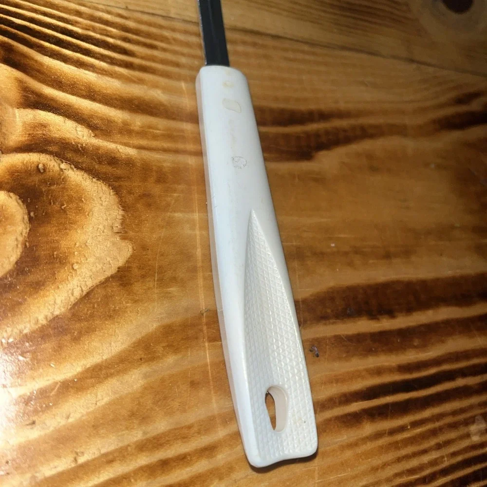 Vintage EKCO Slotted Keyhole Spatula WHITE Handle Chrome Metal Made in USA 12.5